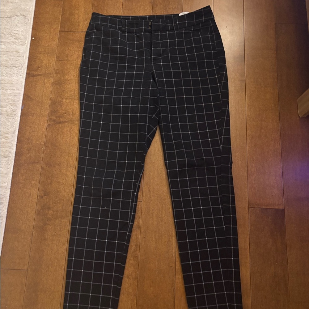 Old Navy Black and White checkered pants